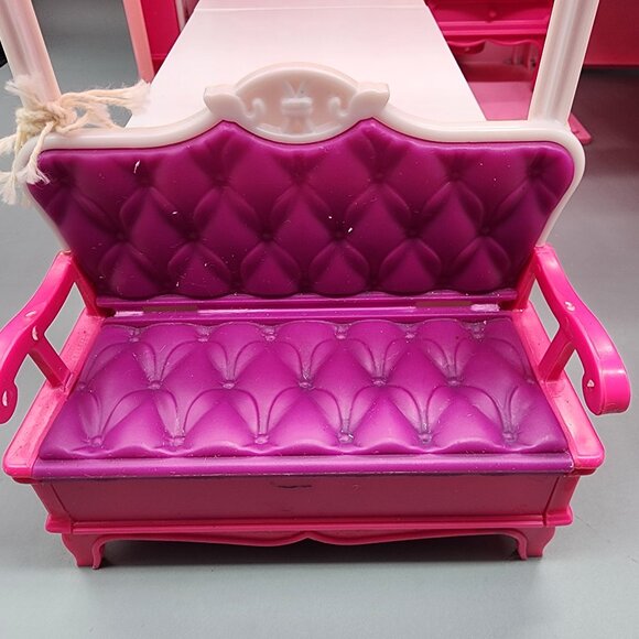 Vintage 1998 Barbie Dream House Foldable Playset Pink Castle Mattel - Picture 8 of 13